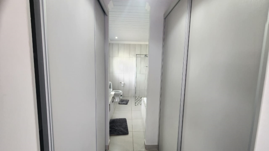 5 Bedroom Property for Sale in Tergniet Western Cape